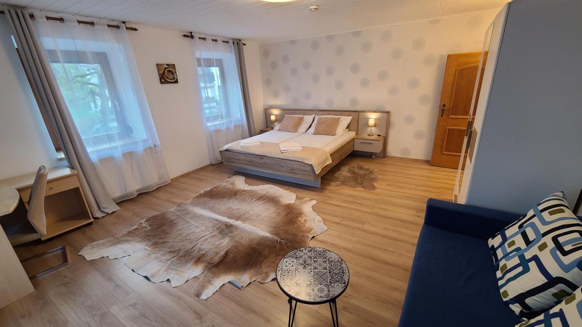 Apartment 4 *