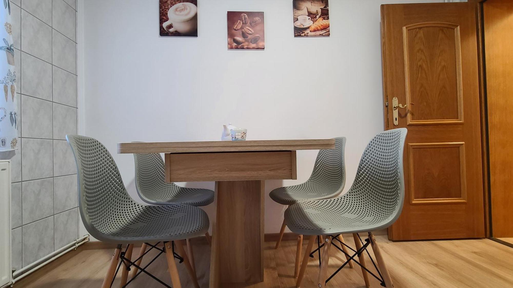 4 Apartment
